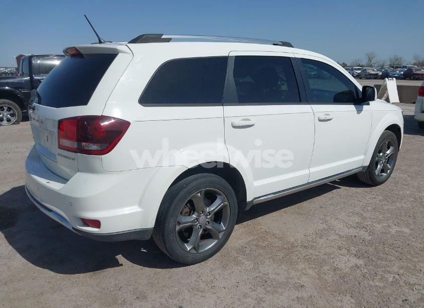 Photo 4 of 2016 Dodge Journey CROSSROAD PLUS (VIN 3C4PDCGB1GT123363)