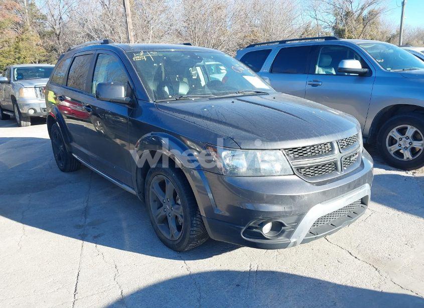 2019 Dodge Journey CROSSROAD (VIN 3C4PDCGB1KT875380) main photo
