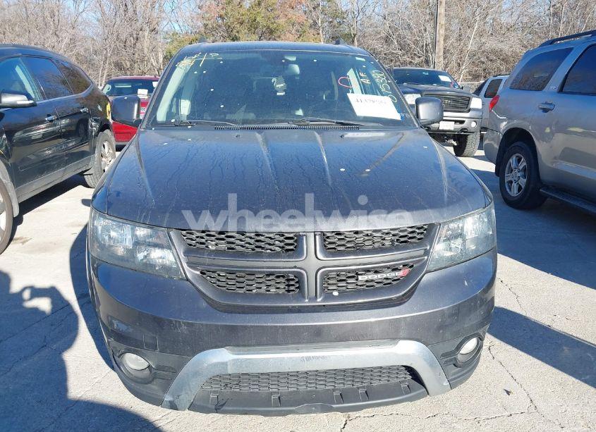 Photo 6 of 2019 Dodge Journey CROSSROAD (VIN 3C4PDCGB1KT875380)