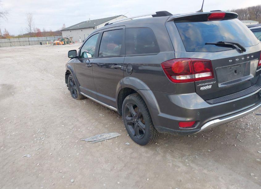 Photo 3 of 2020 Dodge Journey CROSSROAD (VIN 3C4PDCGB1LT188675)