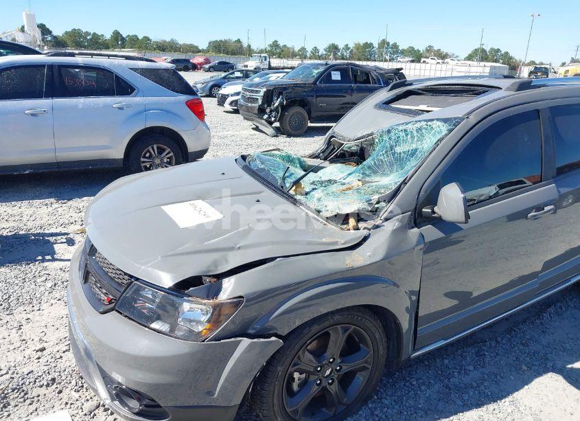 Photo 6 of 2020 Dodge Journey CROSSROAD (VIN 3C4PDCGB1LT220279)