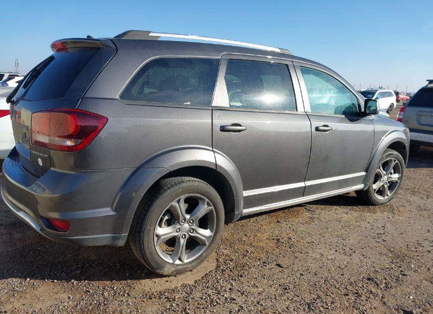 Photo 4 of 2017 Dodge Journey CROSSROAD PLUS (VIN 3C4PDCGB2HT617507)