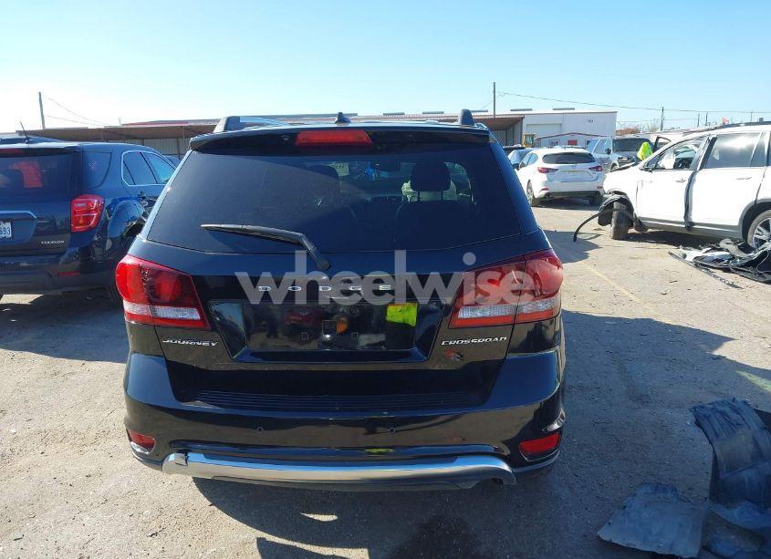 Photo 17 of 2017 Dodge Journey CROSSROAD PLUS (VIN 3C4PDCGB3HT676906)
