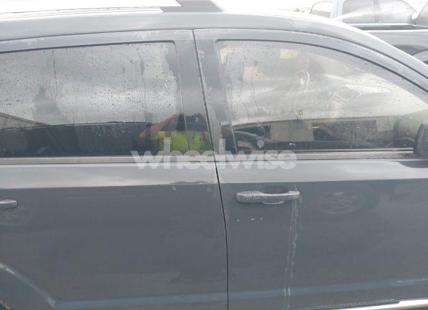 Photo 13 of 2017 Dodge Journey CROSSROAD PLUS (VIN 3C4PDCGB3HT701707)