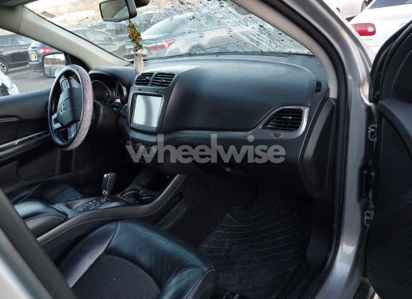 Photo 5 of 2020 Dodge Journey CROSSROAD (VIN 3C4PDCGB3LT188984)