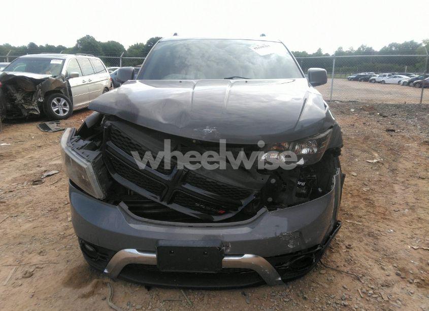 Photo 12 of 2020 Dodge Journey CROSSROAD (VIN 3C4PDCGB3LT263523)