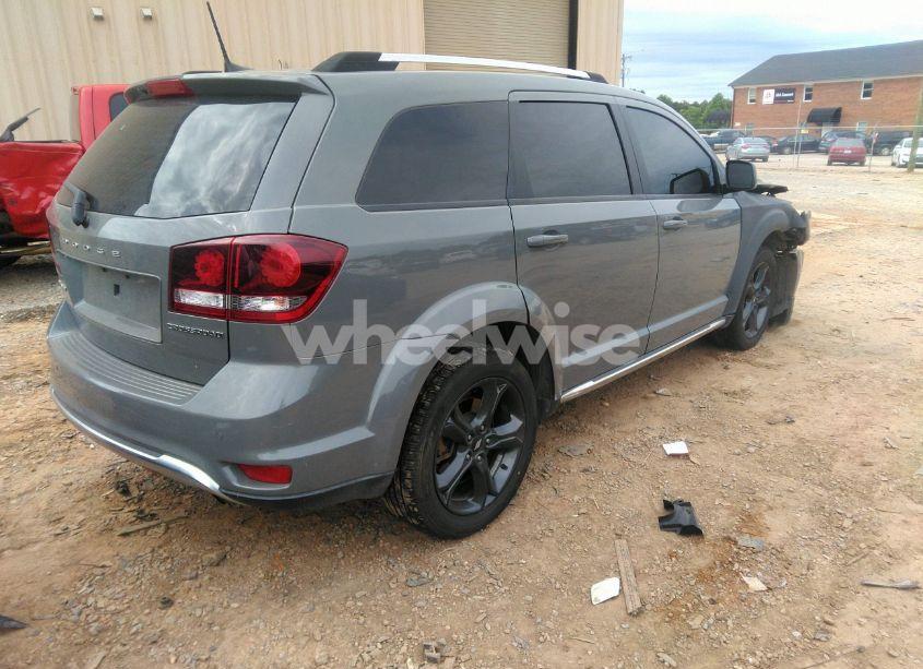 Photo 4 of 2020 Dodge Journey CROSSROAD (VIN 3C4PDCGB3LT263523)