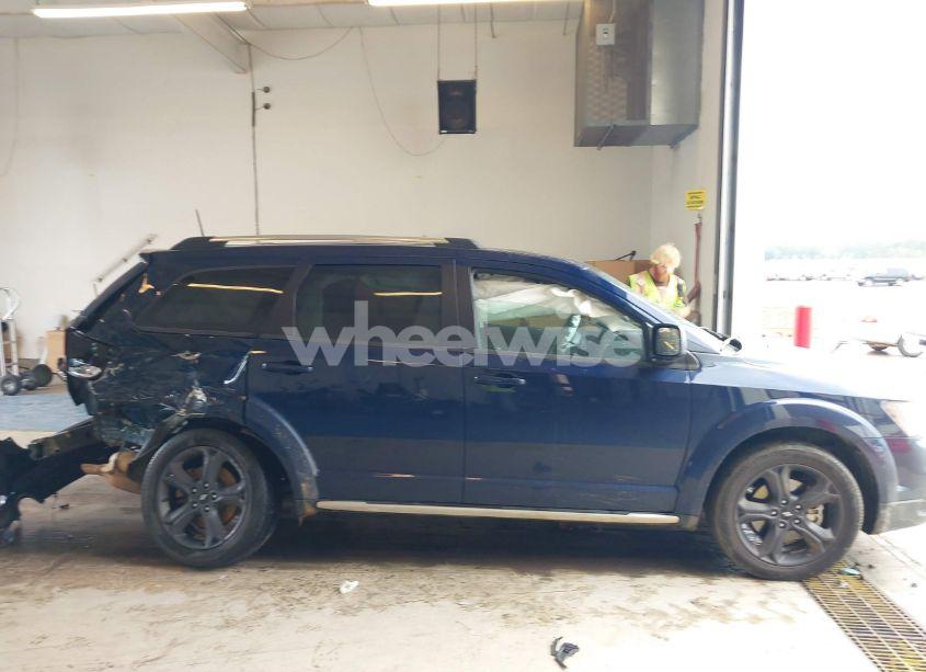 Photo 13 of 2020 Dodge Journey CROSSROAD (VIN 3C4PDCGB3LT267443)