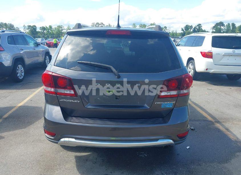 Photo 16 of 2016 Dodge Journey CROSSROAD (VIN 3C4PDCGB4GT178907)