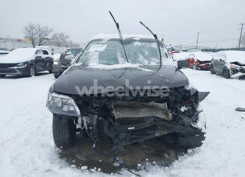 Photo 11 of 2018 Dodge Journey CROSSROAD (VIN 3C4PDCGB4JT257310)