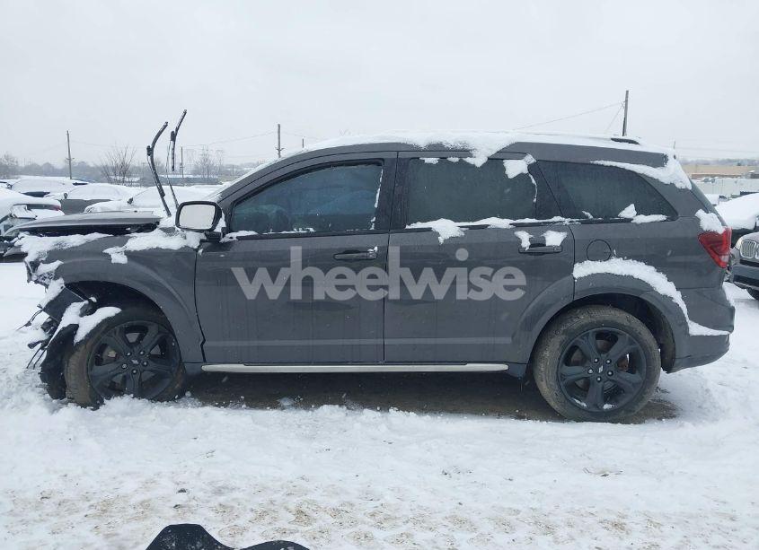 Photo 13 of 2018 Dodge Journey CROSSROAD (VIN 3C4PDCGB4JT257310)