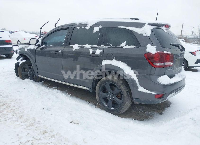 Photo 3 of 2018 Dodge Journey CROSSROAD (VIN 3C4PDCGB4JT257310)