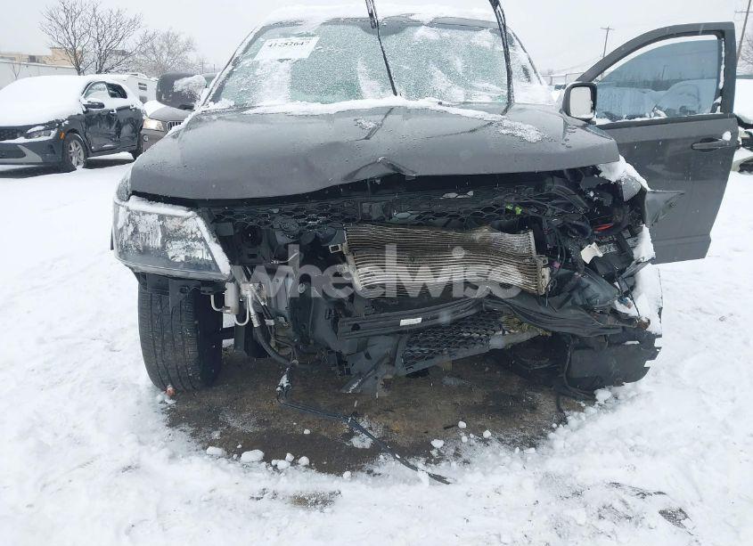 Photo 6 of 2018 Dodge Journey CROSSROAD (VIN 3C4PDCGB4JT257310)