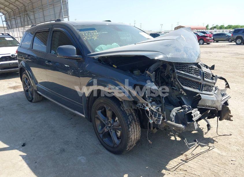 2018 Dodge Journey CROSSROAD (VIN 3C4PDCGB4JT327792) main photo