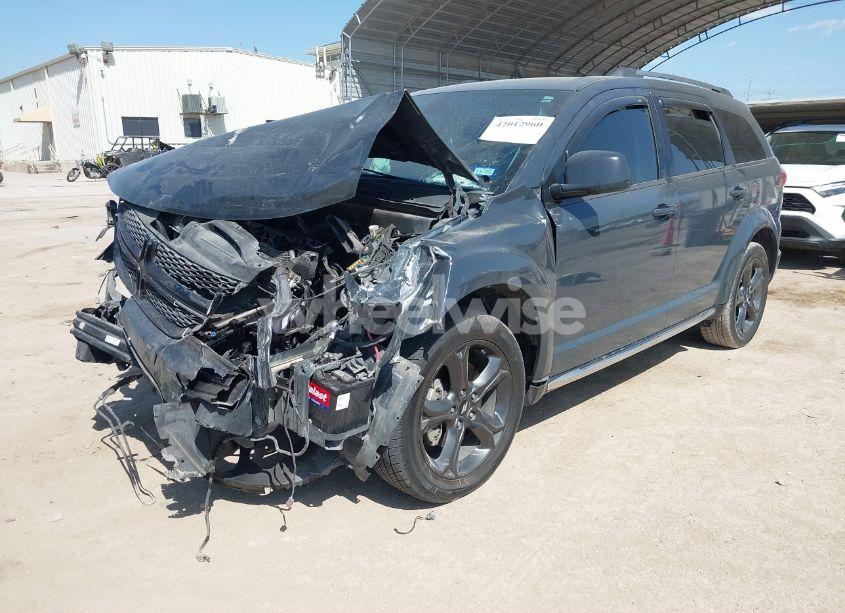 Photo 2 of 2018 Dodge Journey CROSSROAD (VIN 3C4PDCGB4JT327792)