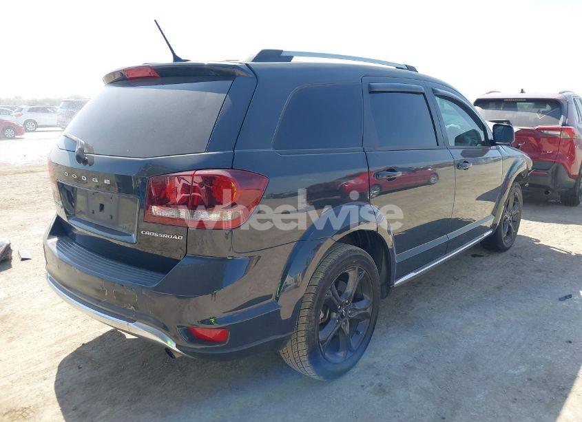 Photo 4 of 2018 Dodge Journey CROSSROAD (VIN 3C4PDCGB4JT327792)