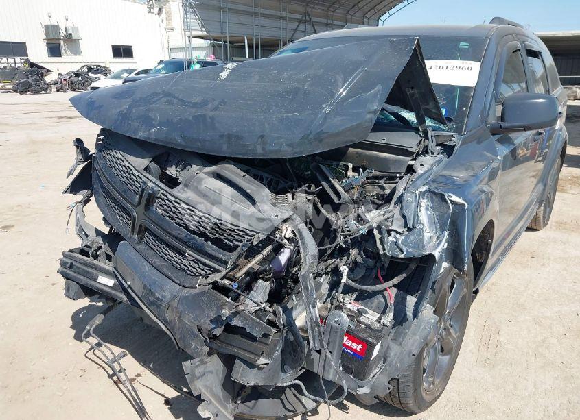 Photo 6 of 2018 Dodge Journey CROSSROAD (VIN 3C4PDCGB4JT327792)