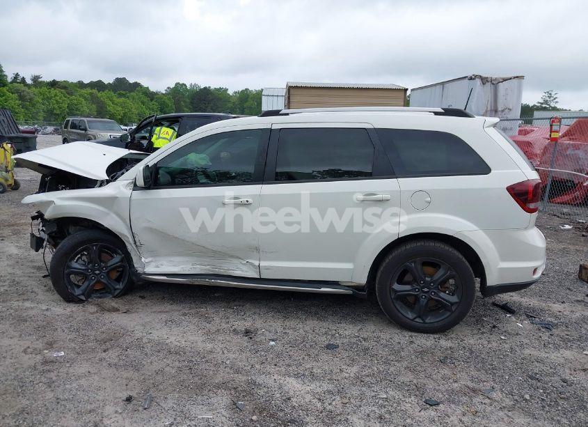 Photo 15 of 2019 Dodge Journey CROSSROAD (VIN 3C4PDCGB4KT779341)
