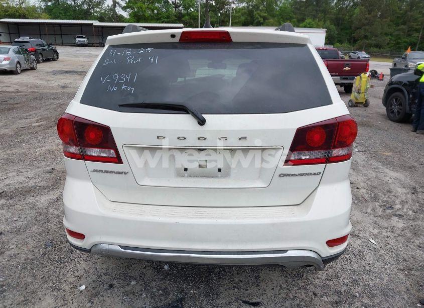 Photo 17 of 2019 Dodge Journey CROSSROAD (VIN 3C4PDCGB4KT779341)