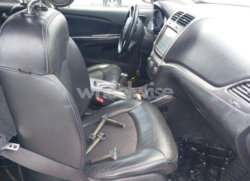 Photo 5 of 2020 Dodge Journey CROSSROAD (VIN 3C4PDCGB4LT188489)