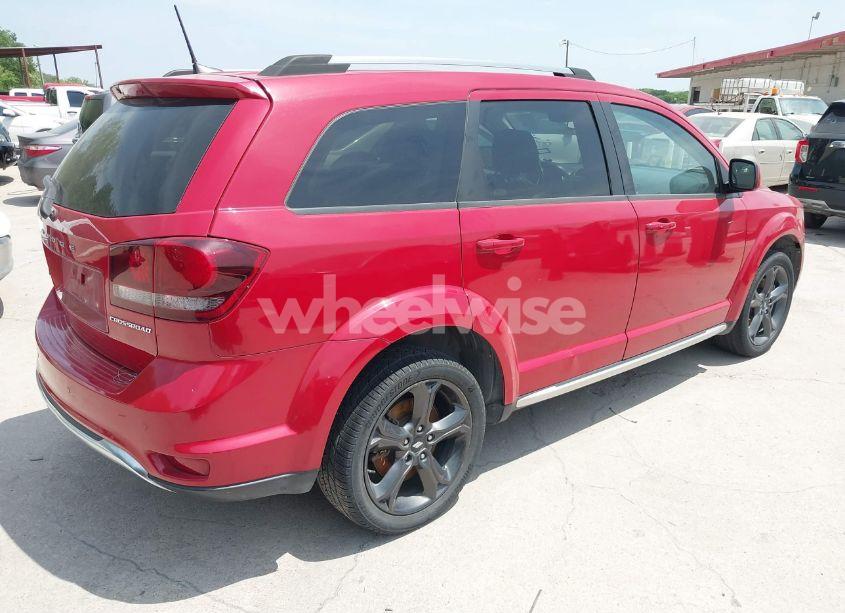 Photo 4 of 2020 Dodge Journey CROSSROAD (VIN 3C4PDCGB4LT201158)