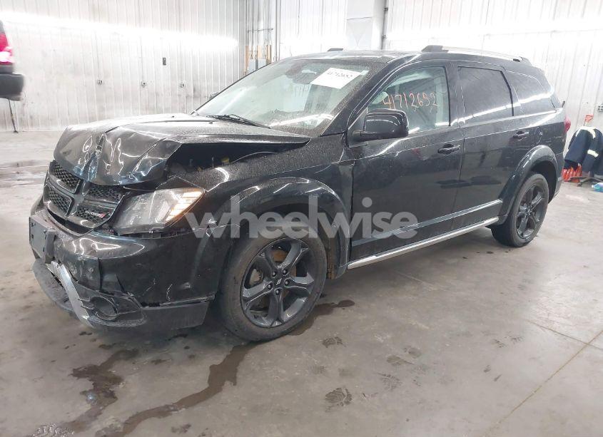 Photo 2 of 2020 Dodge Journey CROSSROAD (VIN 3C4PDCGB4LT263188)