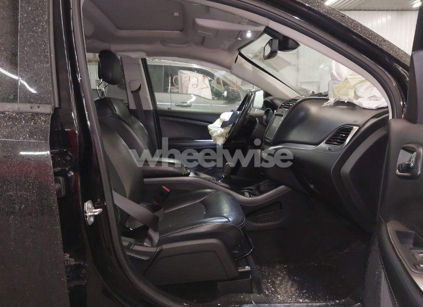 Photo 5 of 2020 Dodge Journey CROSSROAD (VIN 3C4PDCGB4LT263188)