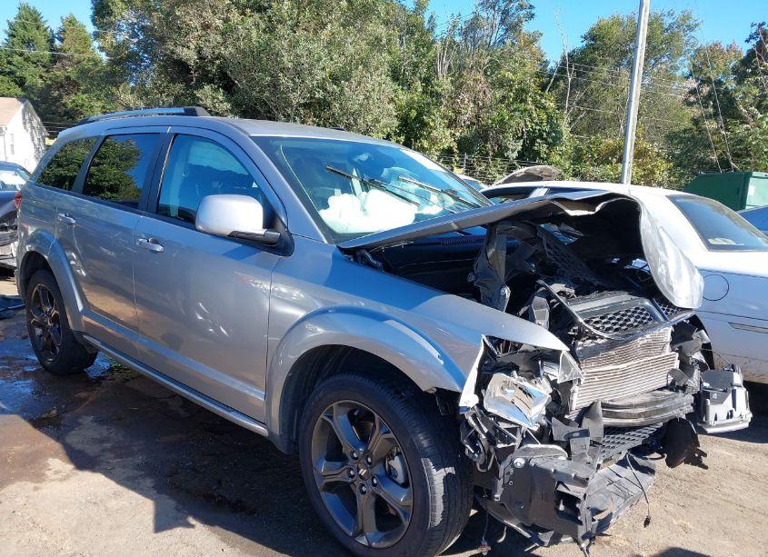 2020 Dodge Journey CROSSROAD (VIN 3C4PDCGB5LT188842) main photo