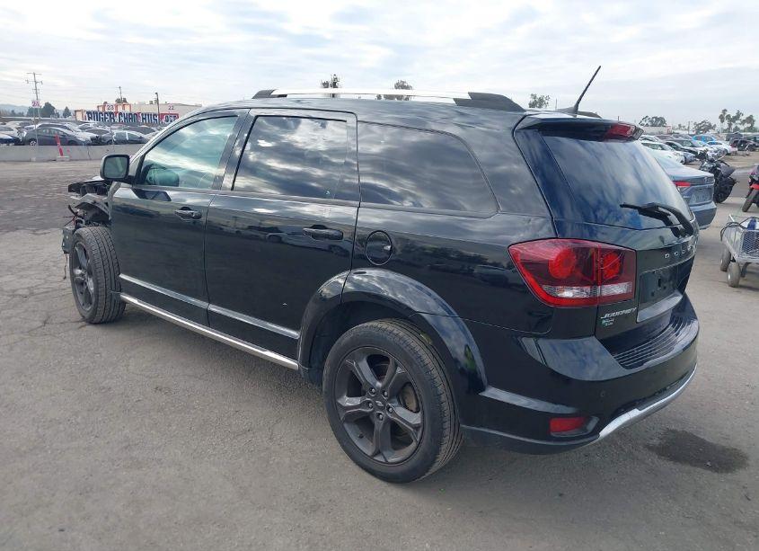 Photo 3 of 2020 Dodge Journey CROSSROAD (VIN 3C4PDCGB5LT262986)