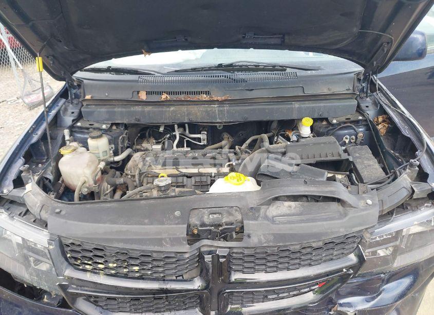 Photo 10 of 2018 Dodge Journey CROSSROAD (VIN 3C4PDCGB6JT275792)