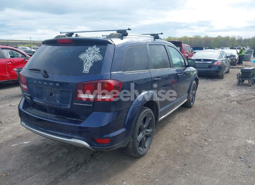 Photo 4 of 2018 Dodge Journey CROSSROAD (VIN 3C4PDCGB6JT275792)