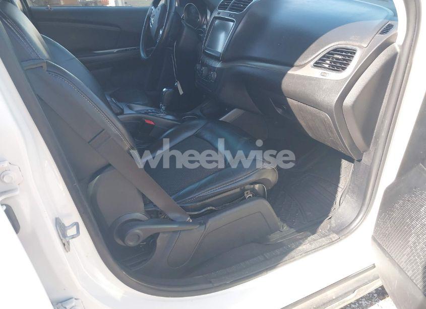 Photo 5 of 2016 Dodge Journey CROSSROAD PLUS (VIN 3C4PDCGB7GT138644)