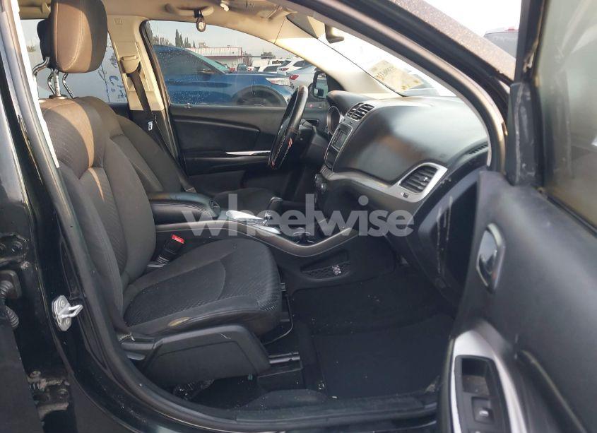 Photo 5 of 2016 Dodge Journey CROSSROAD (VIN 3C4PDCGB7GT167237)