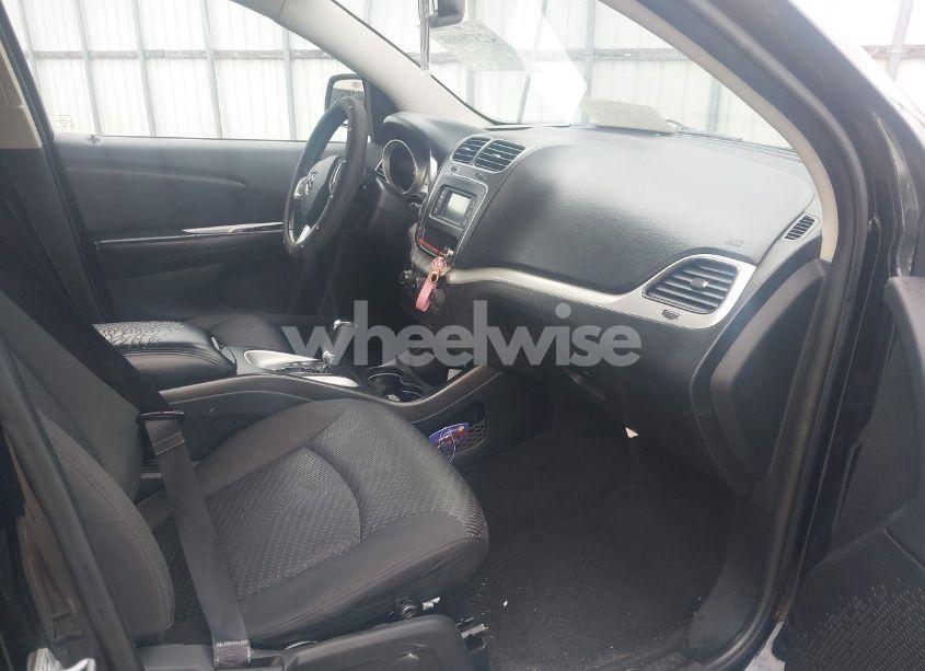 Photo 5 of 2017 Dodge Journey CROSSROAD (VIN 3C4PDCGB7HT500909)