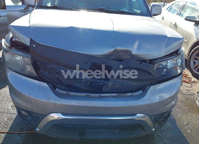 Photo 6 of 2018 Dodge Journey CROSSROAD (VIN 3C4PDCGB8JT506062)