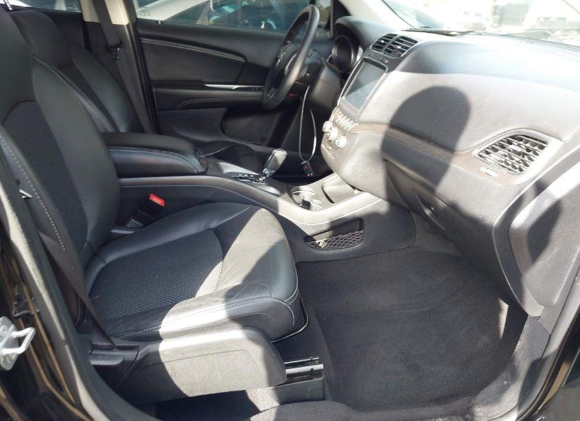 Photo 5 of 2019 Dodge Journey CROSSROAD (VIN 3C4PDCGB8KT773865)