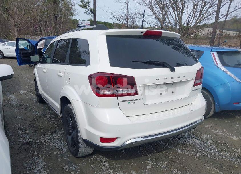 Photo 3 of 2020 Dodge Journey CROSSROAD (VIN 3C4PDCGB8LT272525)