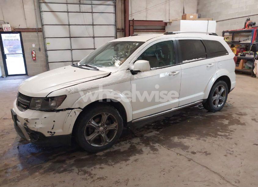 Photo 2 of 2015 Dodge Journey CROSSROAD (VIN 3C4PDCGB9FT745935)