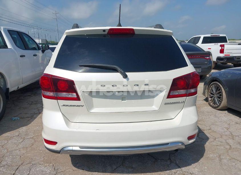 Photo 16 of 2019 Dodge Journey CROSSROAD (VIN 3C4PDCGB9KT798810)