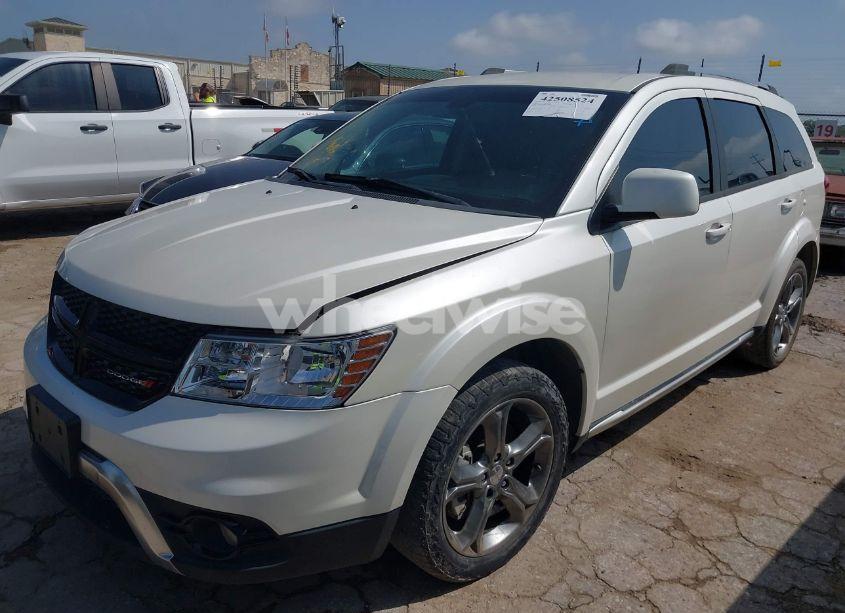 Photo 2 of 2019 Dodge Journey CROSSROAD (VIN 3C4PDCGB9KT798810)