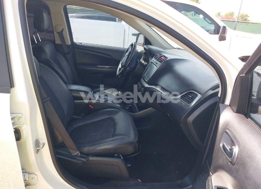 Photo 5 of 2019 Dodge Journey CROSSROAD (VIN 3C4PDCGB9KT798810)