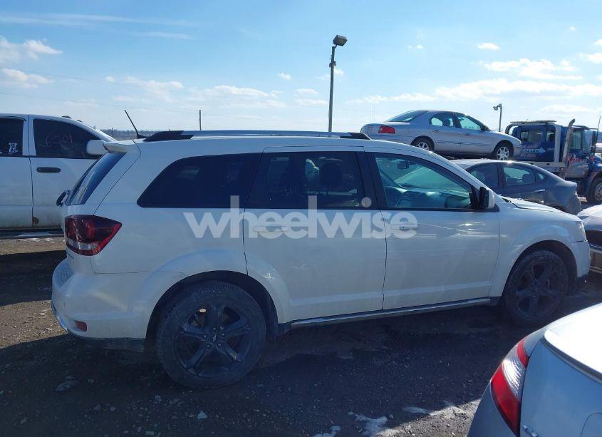 Photo 13 of 2020 Dodge Journey CROSSROAD (VIN 3C4PDCGB9LT266961)