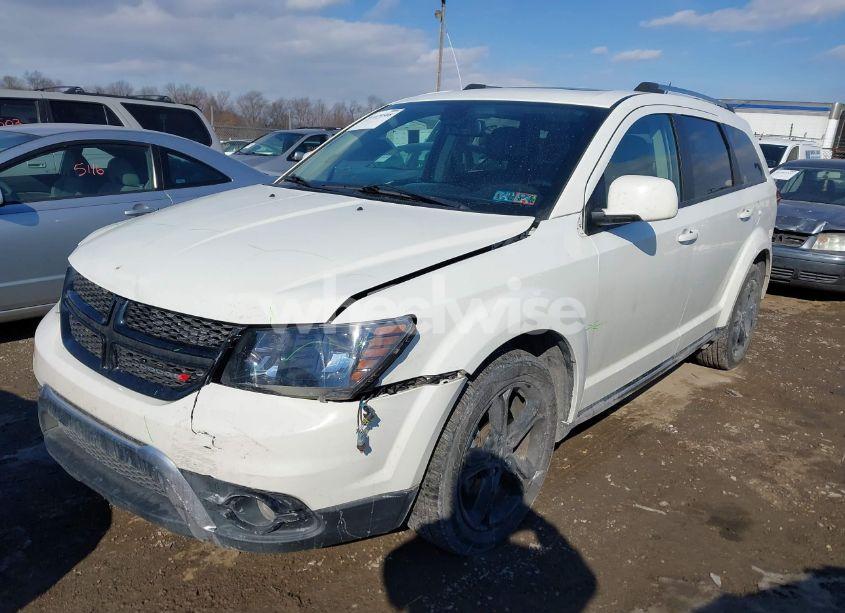 Photo 2 of 2020 Dodge Journey CROSSROAD (VIN 3C4PDCGB9LT266961)