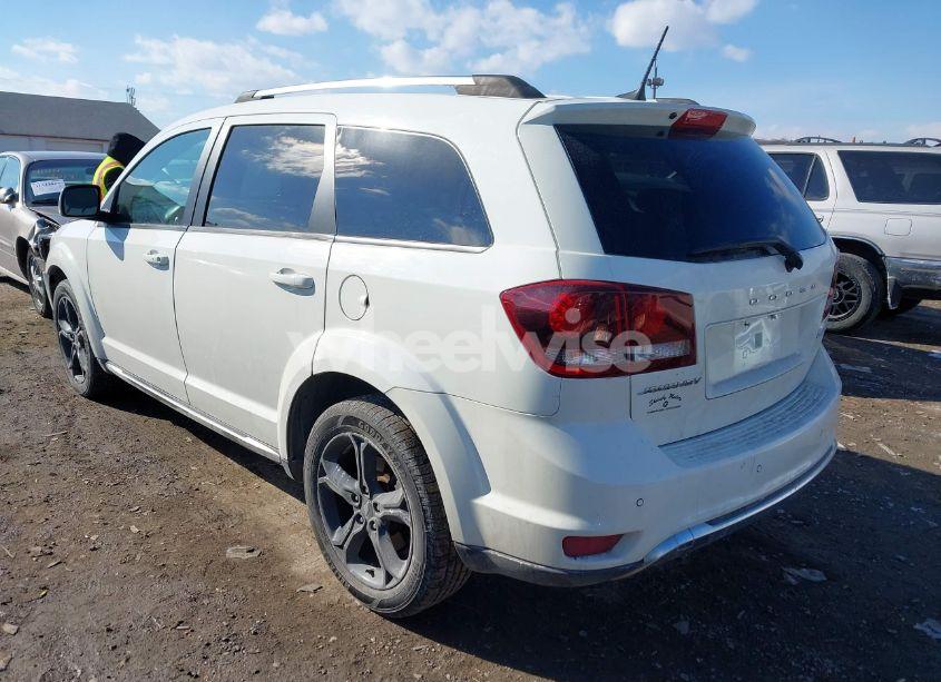Photo 3 of 2020 Dodge Journey CROSSROAD (VIN 3C4PDCGB9LT266961)