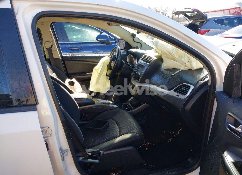 Photo 5 of 2016 Dodge Journey CROSSROAD (VIN 3C4PDCGBXGT131753)