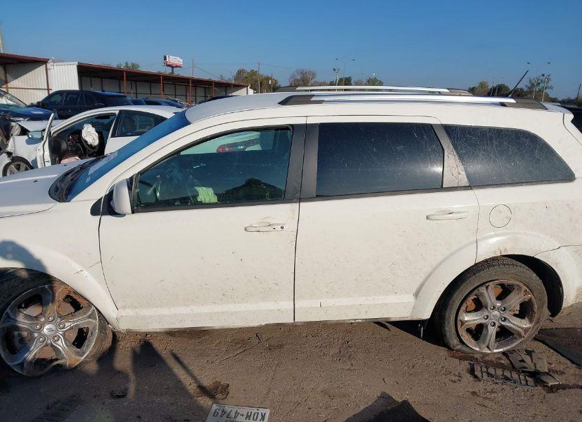 Photo 14 of 2018 Dodge Journey CROSSROAD (VIN 3C4PDCGBXJT141352)