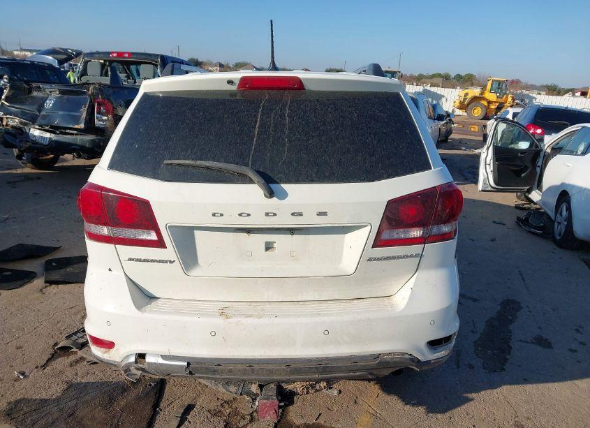 Photo 16 of 2018 Dodge Journey CROSSROAD (VIN 3C4PDCGBXJT141352)