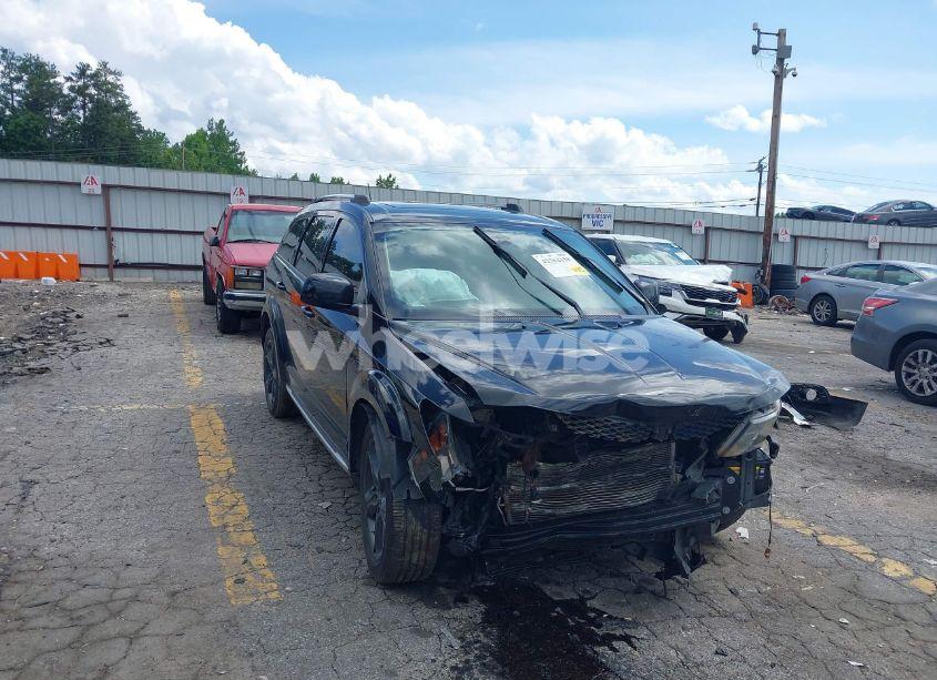 2018 Dodge Journey CROSSROAD (VIN 3C4PDCGBXJT421823) main photo