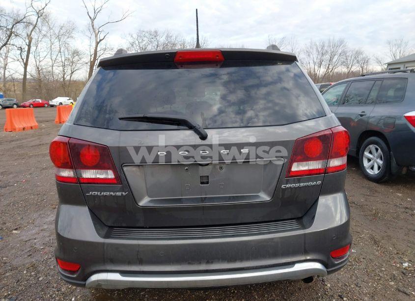 Photo 16 of 2020 Dodge Journey CROSSROAD (VIN 3C4PDCGBXLT270355)