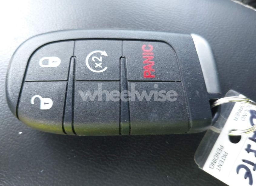 Photo 11 of 2016 Dodge Journey CROSSROAD PLUS (VIN 3C4PDCGG0GT174249)